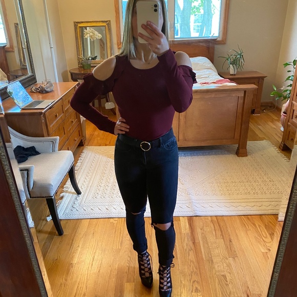 Maroon peek a boo shoulder - Picture 2 of 2